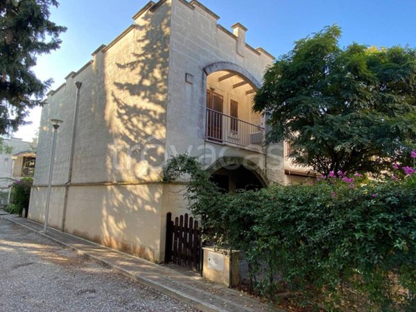 casa indipendente in vendita a Castellaneta