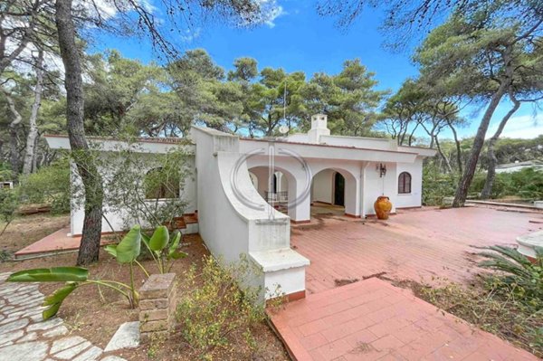 casa indipendente in vendita a Castellaneta