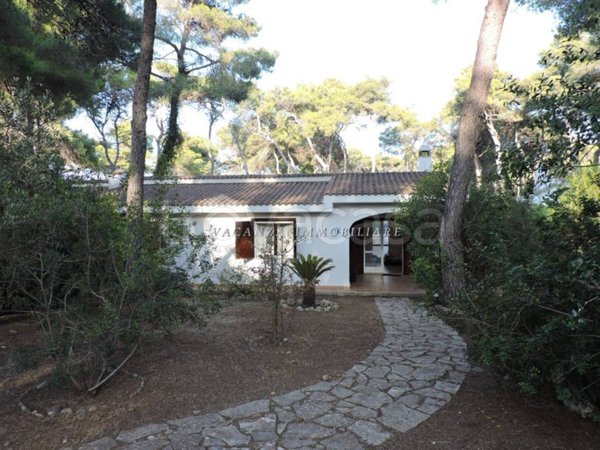 casa indipendente in vendita a Castellaneta
