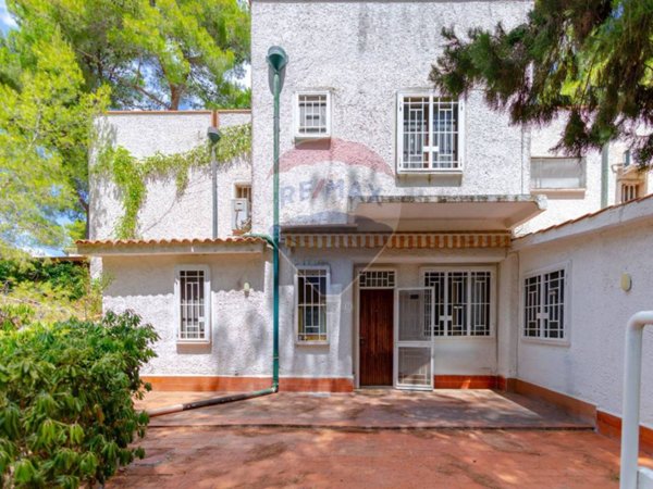 casa indipendente in vendita a Castellaneta