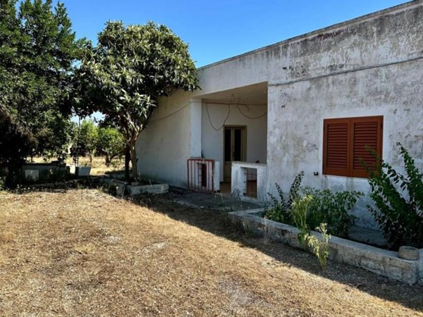 casa indipendente in vendita a Castellaneta