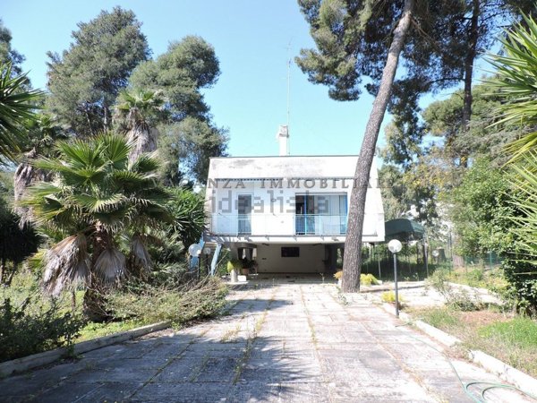 casa indipendente in vendita a Castellaneta