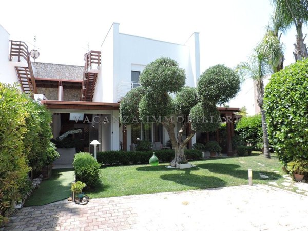 casa indipendente in vendita a Castellaneta