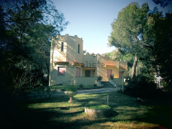 casa indipendente in vendita a Castellaneta