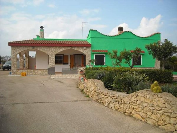 casa indipendente in vendita a Castellaneta