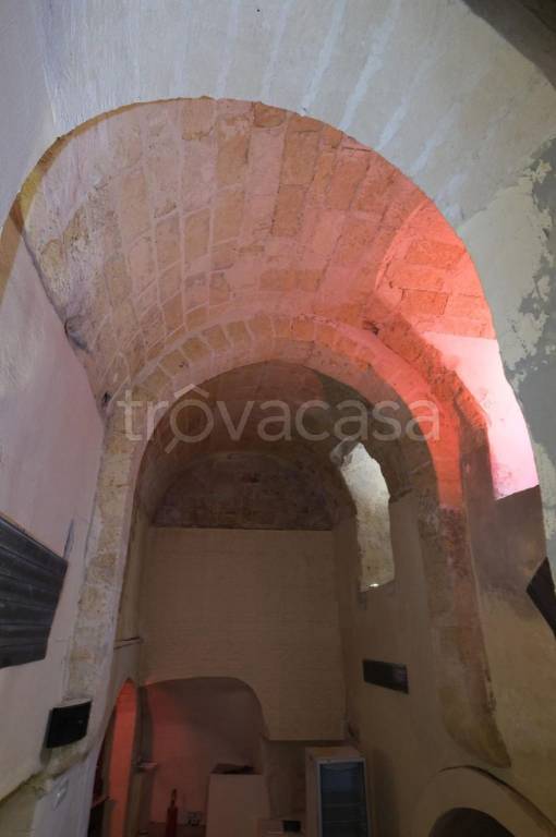 negozio in vendita a Castellaneta