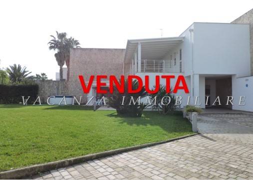casa indipendente in vendita a Castellaneta