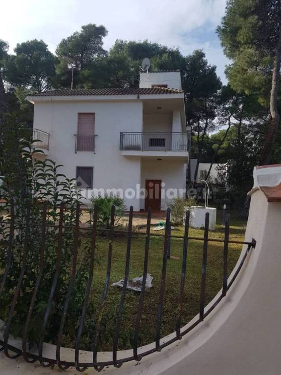 casa indipendente in vendita a Castellaneta