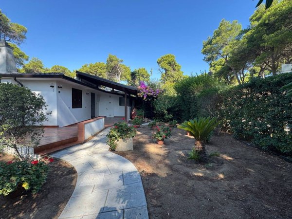 casa indipendente in vendita a Castellaneta