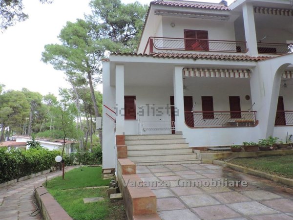 casa indipendente in vendita a Castellaneta