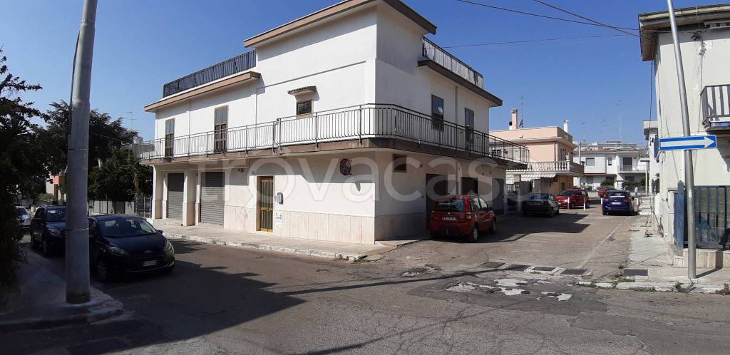 casa indipendente in vendita a Castellaneta