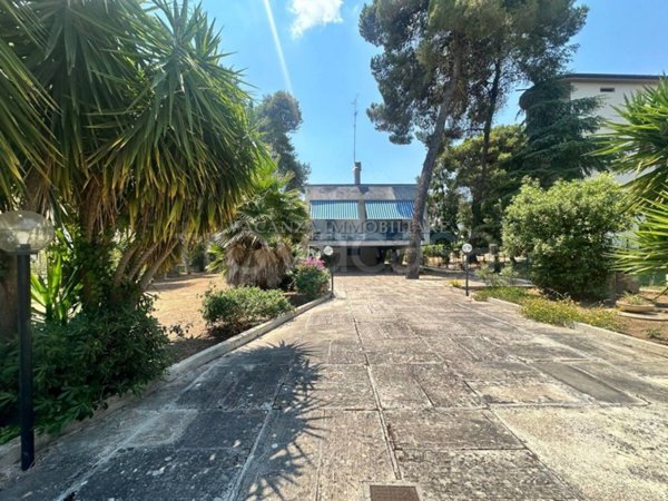 casa indipendente in vendita a Castellaneta