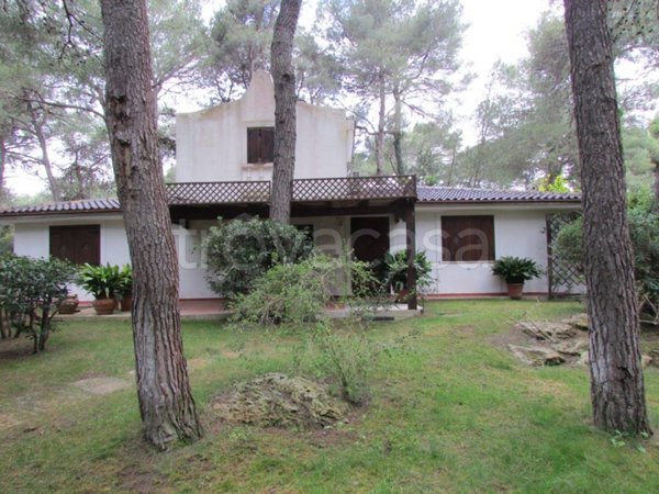 casa indipendente in vendita a Castellaneta