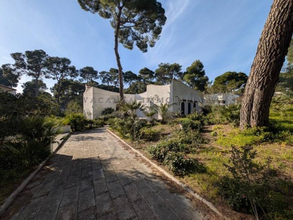 casa indipendente in vendita a Castellaneta