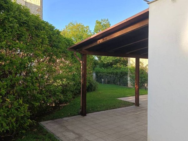 casa indipendente in vendita a Castellaneta