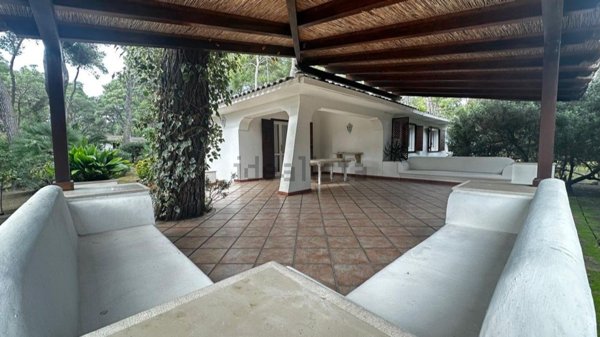 casa indipendente in vendita a Castellaneta