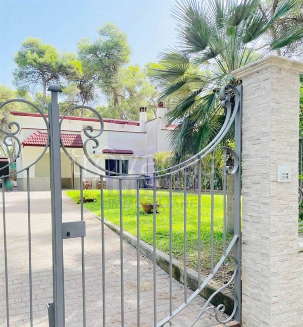 casa indipendente in vendita a Castellaneta