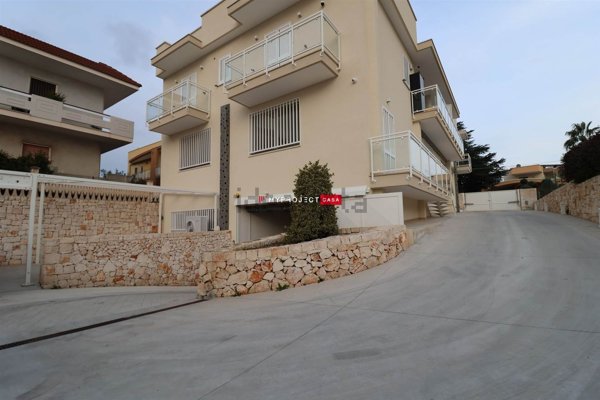 locale commerciale in vendita a Crispiano