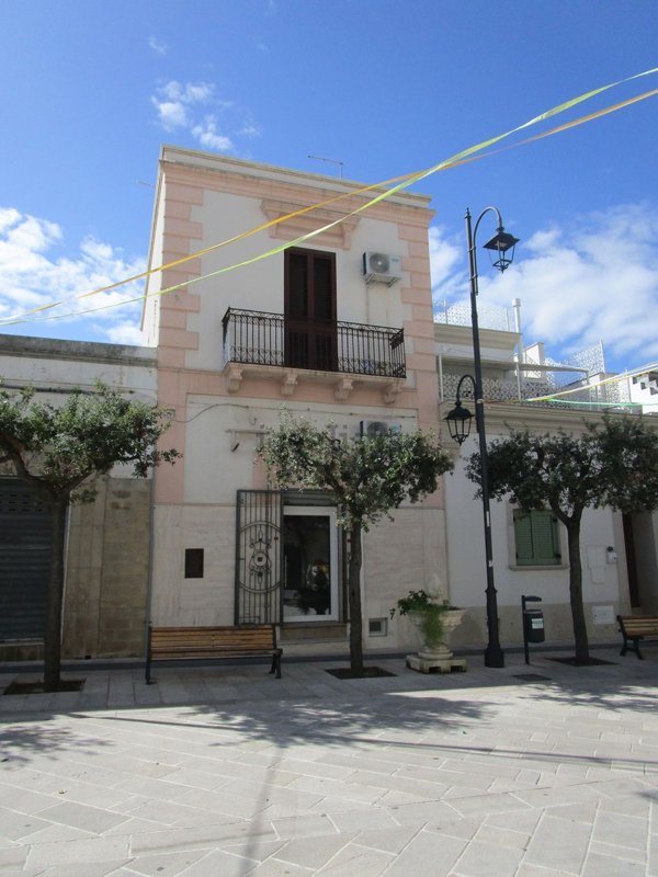 casa indipendente in vendita a Crispiano