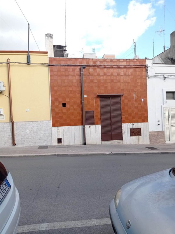 casa indipendente in vendita a Crispiano