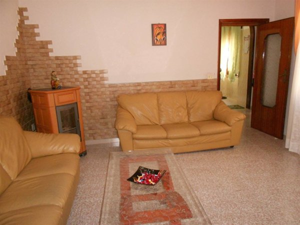 casa indipendente in vendita a Crispiano