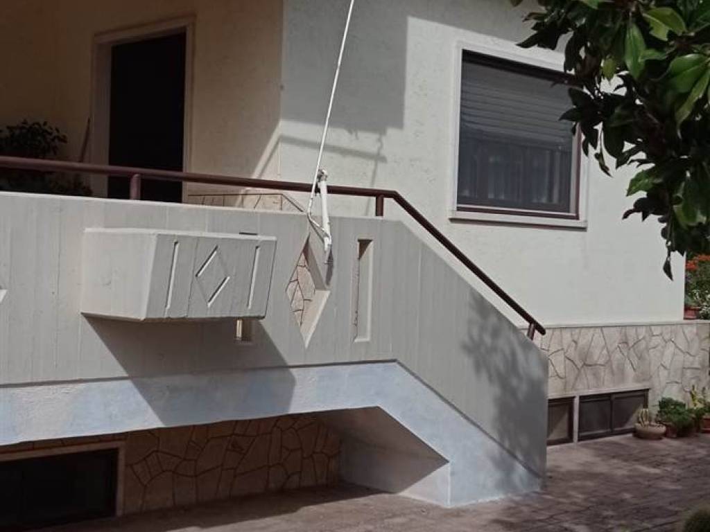 casa indipendente in vendita a Crispiano