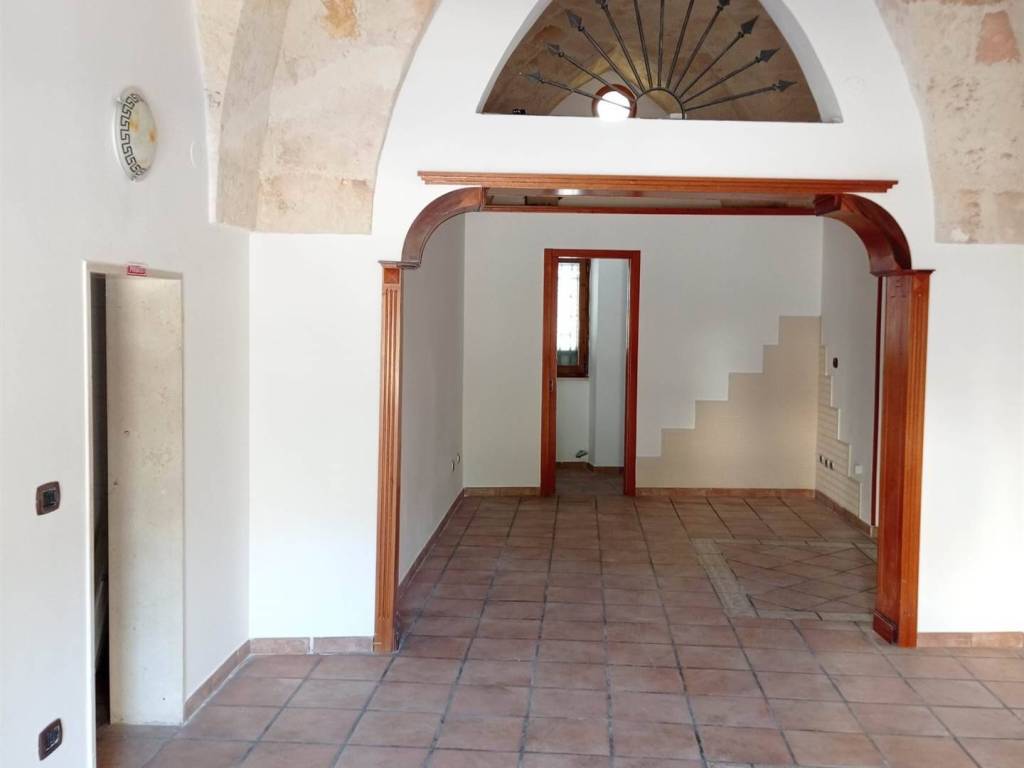 negozio in vendita a Crispiano