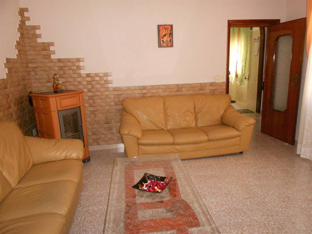 casa indipendente in vendita a Crispiano