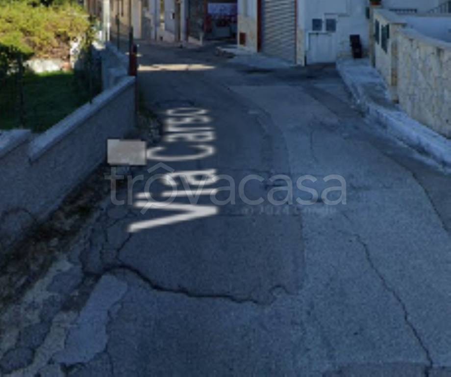 locale commerciale in vendita a Crispiano