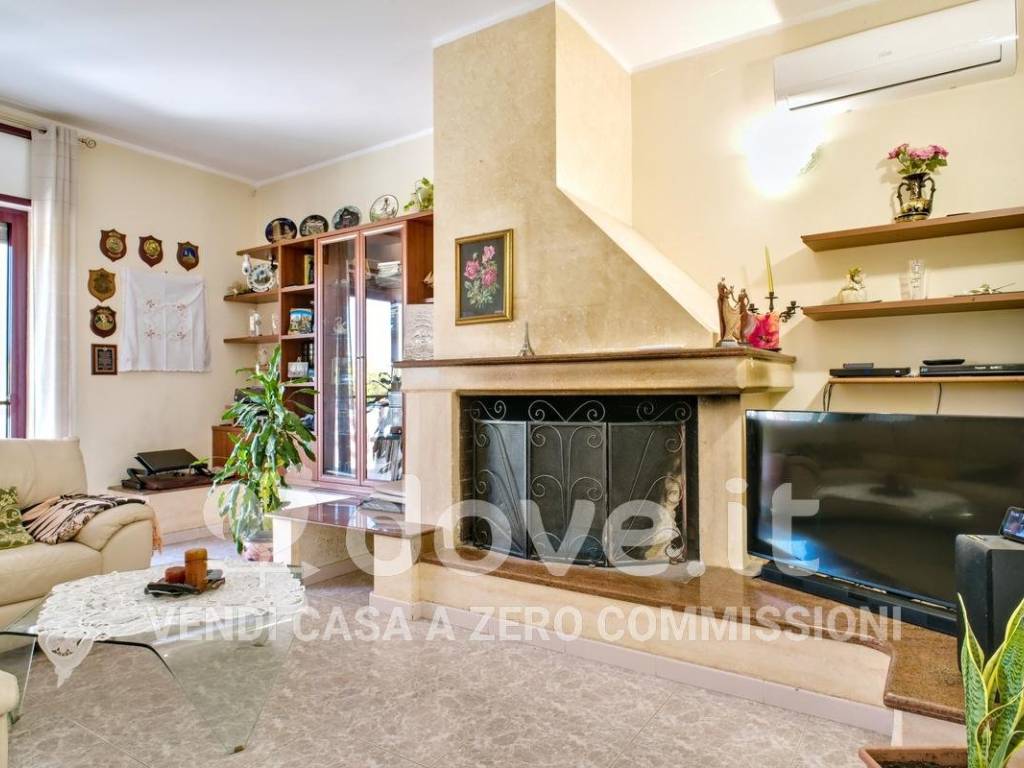 casa indipendente in vendita a Crispiano in zona San Simone