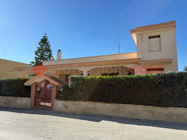 casa indipendente in vendita a Crispiano
