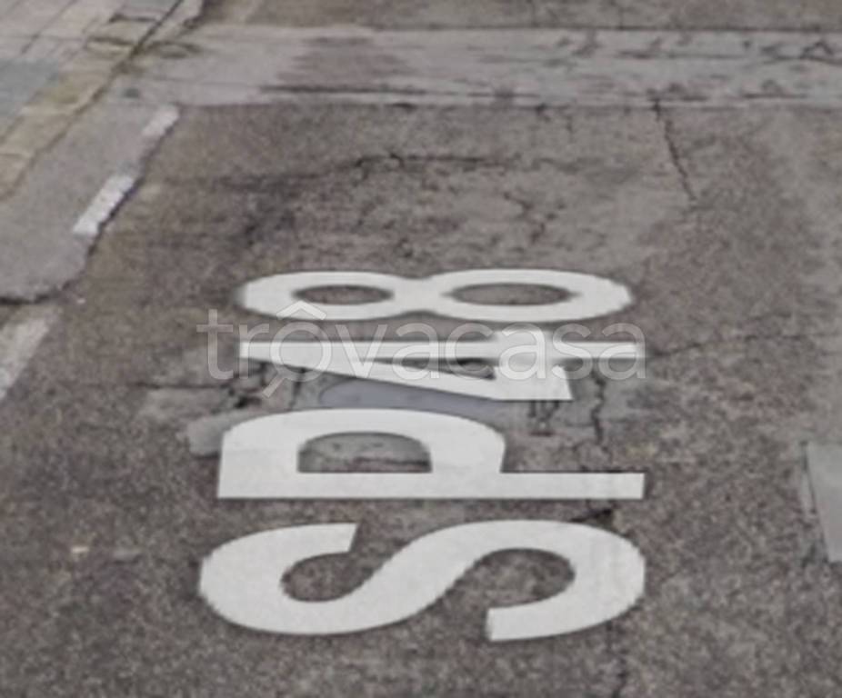 locale commerciale in vendita a Crispiano