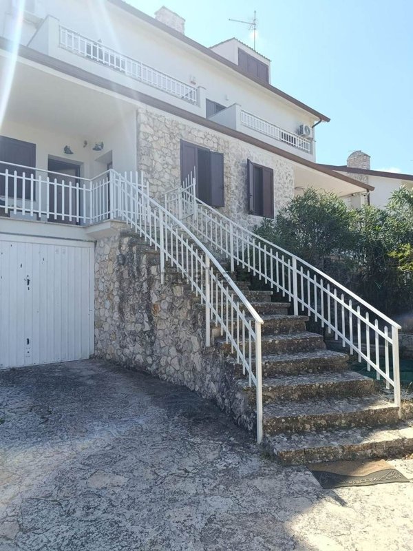 casa indipendente in vendita a Crispiano