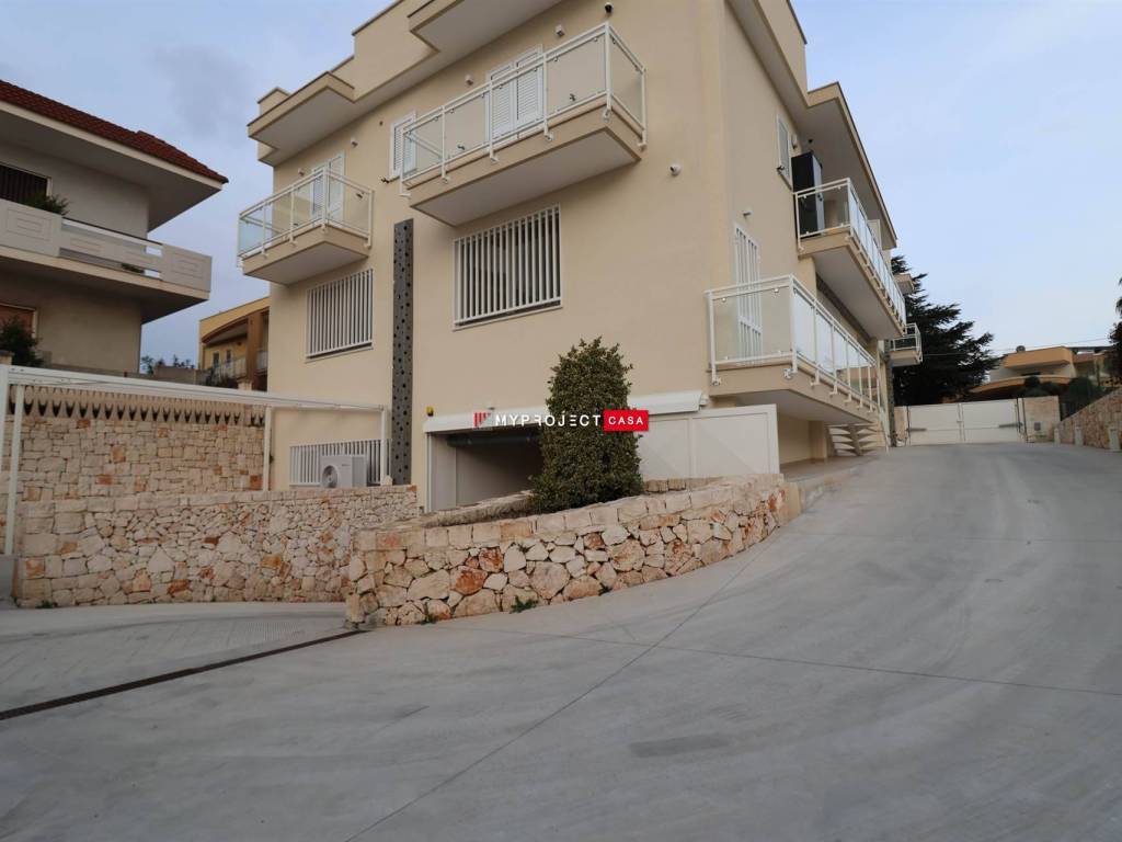 negozio in vendita a Crispiano