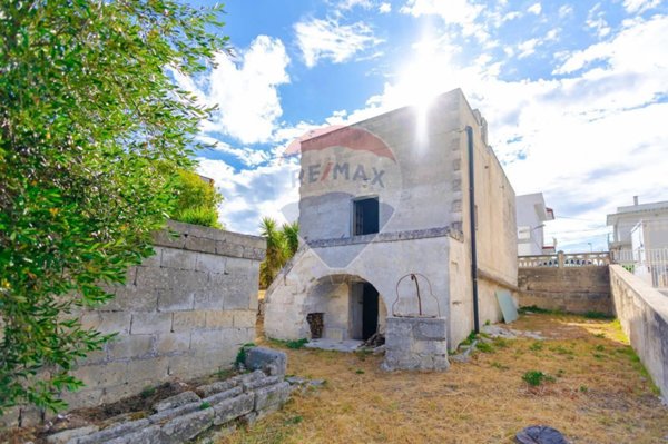 casa indipendente in vendita a Crispiano