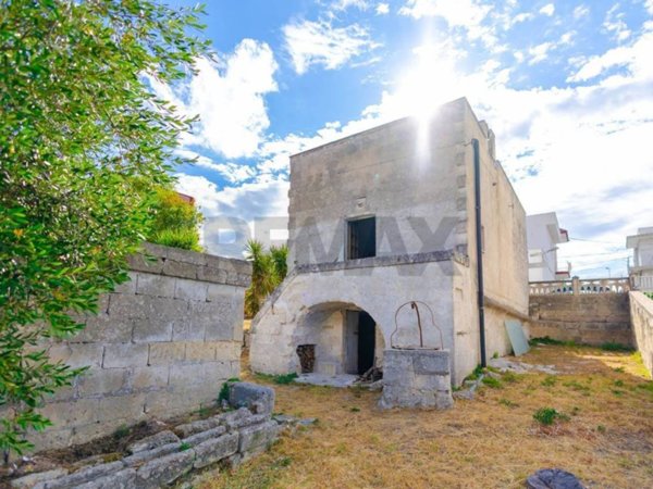 casa indipendente in vendita a Crispiano
