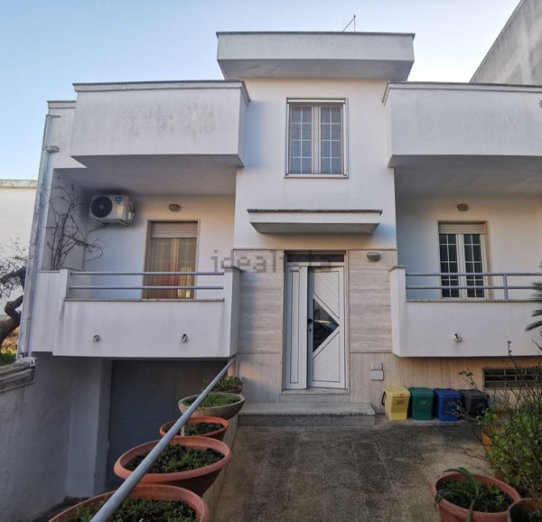 casa indipendente in vendita a Crispiano