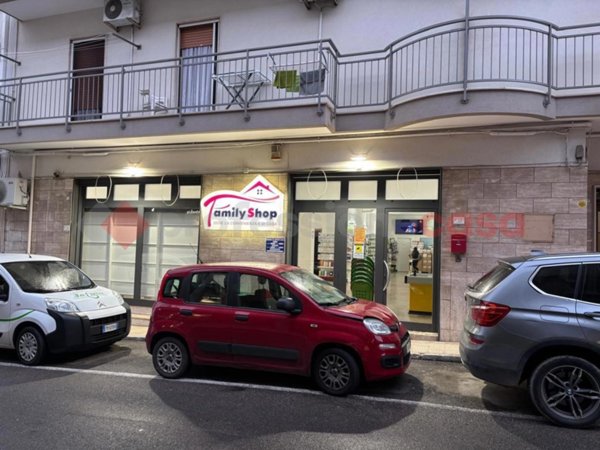 negozio in vendita a Crispiano