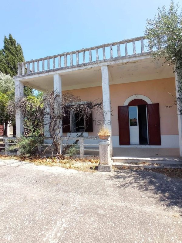 casa indipendente in vendita a Crispiano