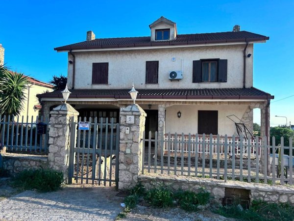 casa indipendente in vendita a Crispiano