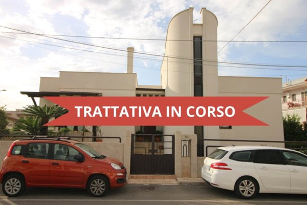 casa indipendente in vendita a Crispiano