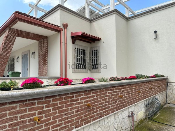 casa indipendente in vendita a Crispiano in zona San Simone