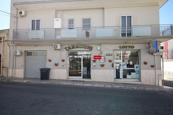 locale commerciale in vendita a Crispiano