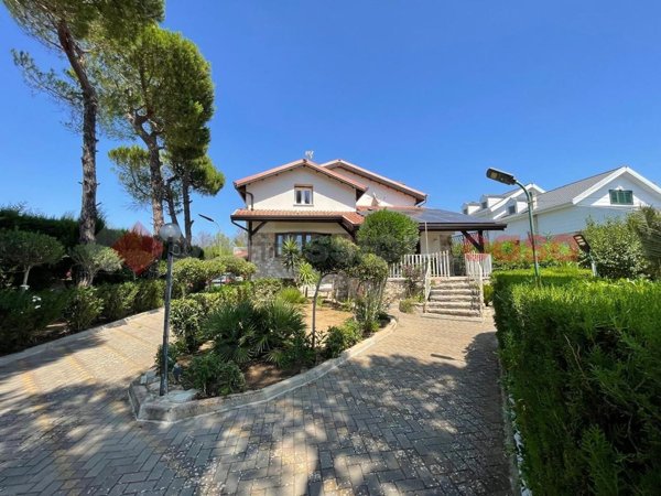 casa indipendente in vendita a Crispiano in zona San Simone