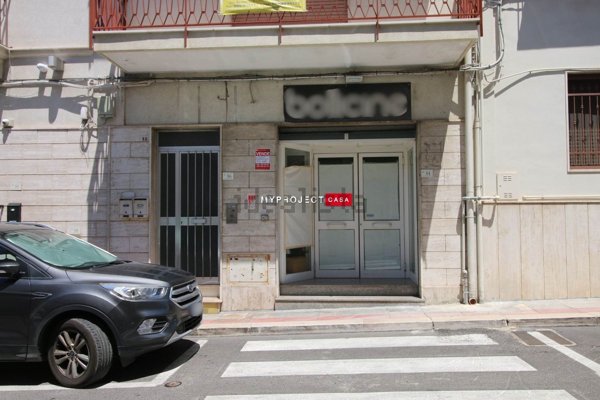 locale commerciale in vendita a Crispiano