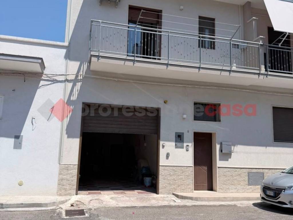 casa indipendente in vendita a Crispiano