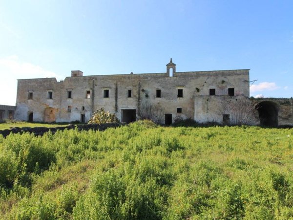 casale in vendita a Faggiano