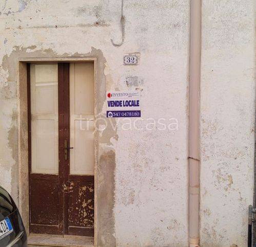 negozio in vendita a Fragagnano