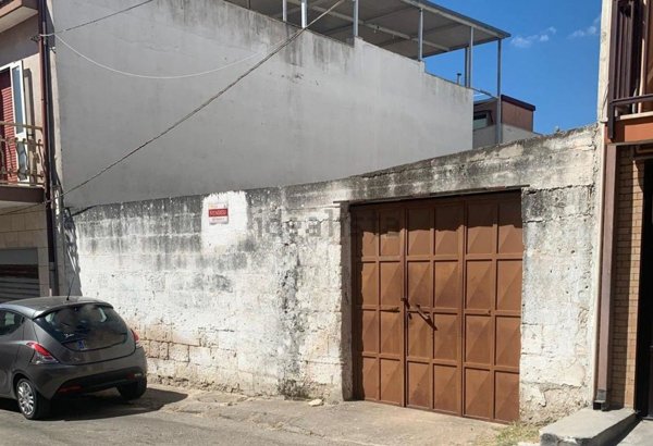 terreno edificabile in vendita a Fragagnano