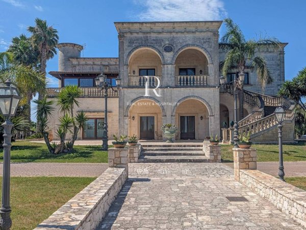 casa indipendente in vendita a Fragagnano
